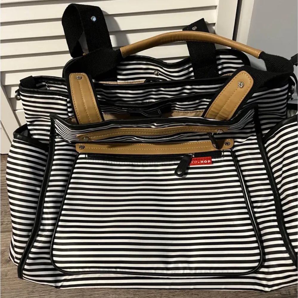 SkipHop Diaper Bag Navy blue With Changing Mat